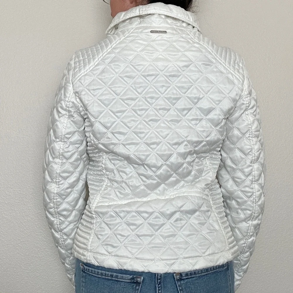 White jacket - Picture 2 of 2